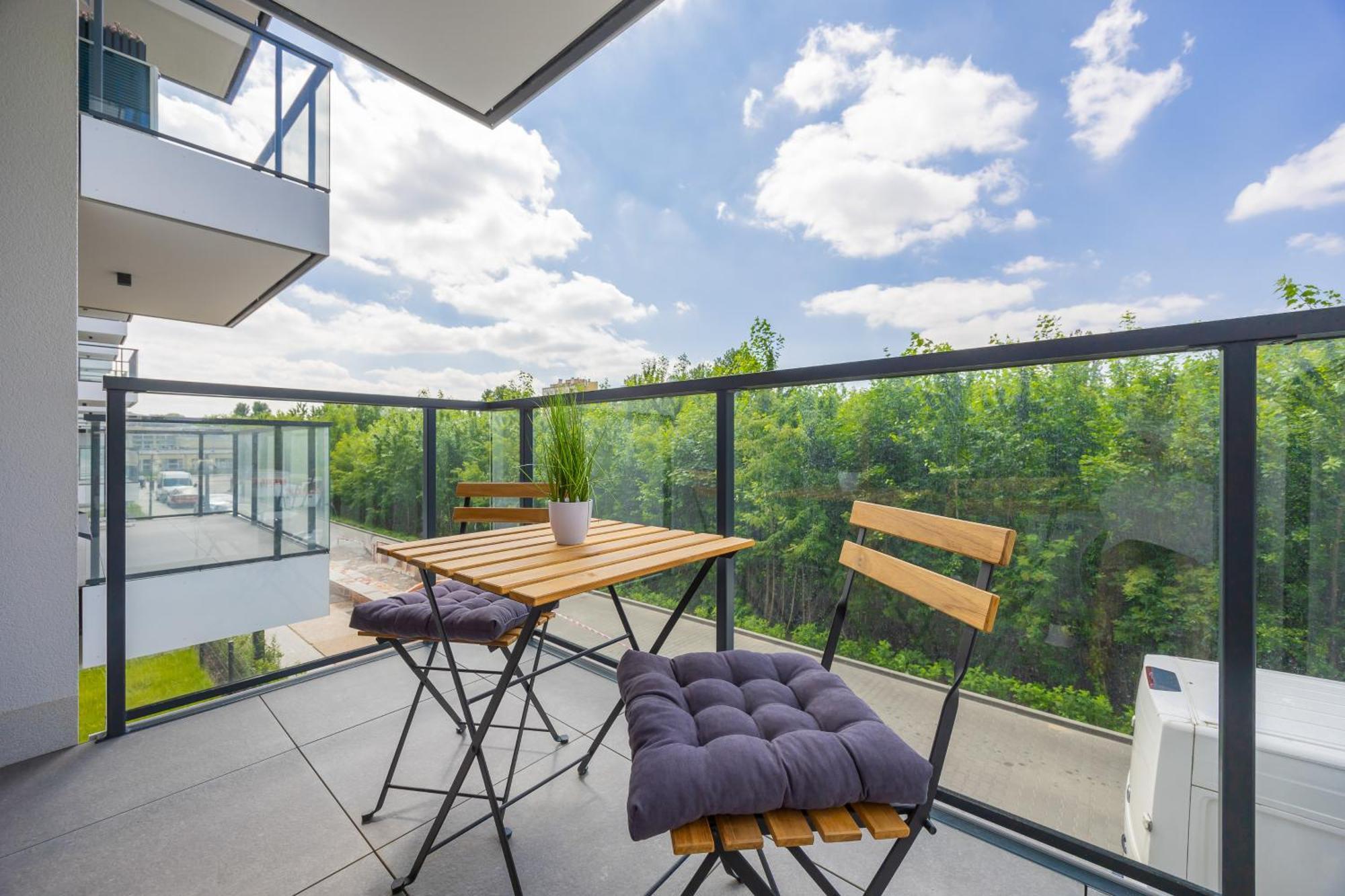 Apartamenty Ludwiki Z Parkingiem By Noclegi Renters Varşovia Exterior foto